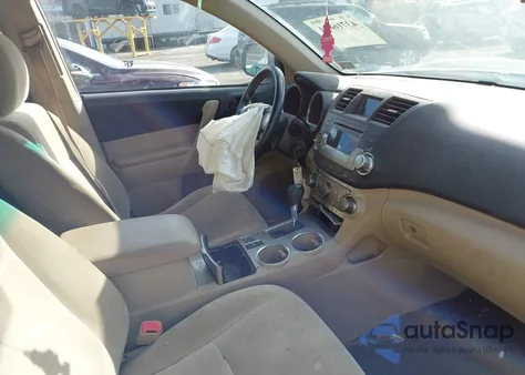 2012 Toyota Highlander Base V6 из США, поврежденный, VIN 5TDBK3EHXCS153120